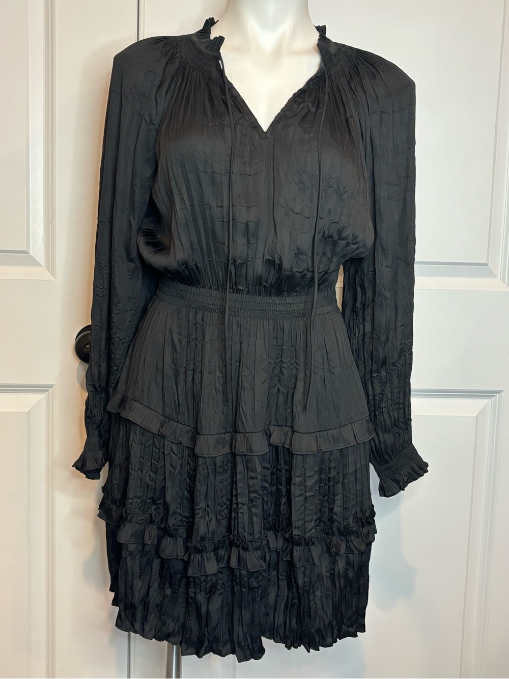 Current Air Black Textured Long Sleeve Smocked Tiered Mini Dress XS